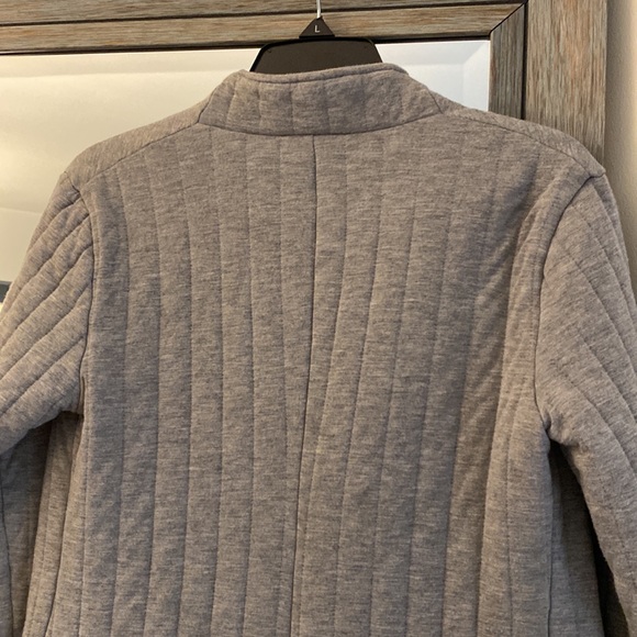 RACHEL Rachel Roy, M, quilted wrap jacket, warm & in EUC!  Wardrobe staple!! - Picture 8 of 9